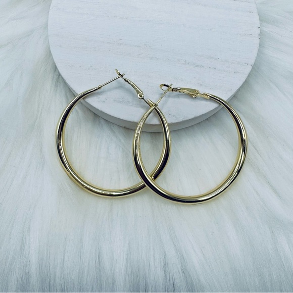 Your Everyday Fashion Jewelry 2” Gold tone Hoops - Picture 2 of 5